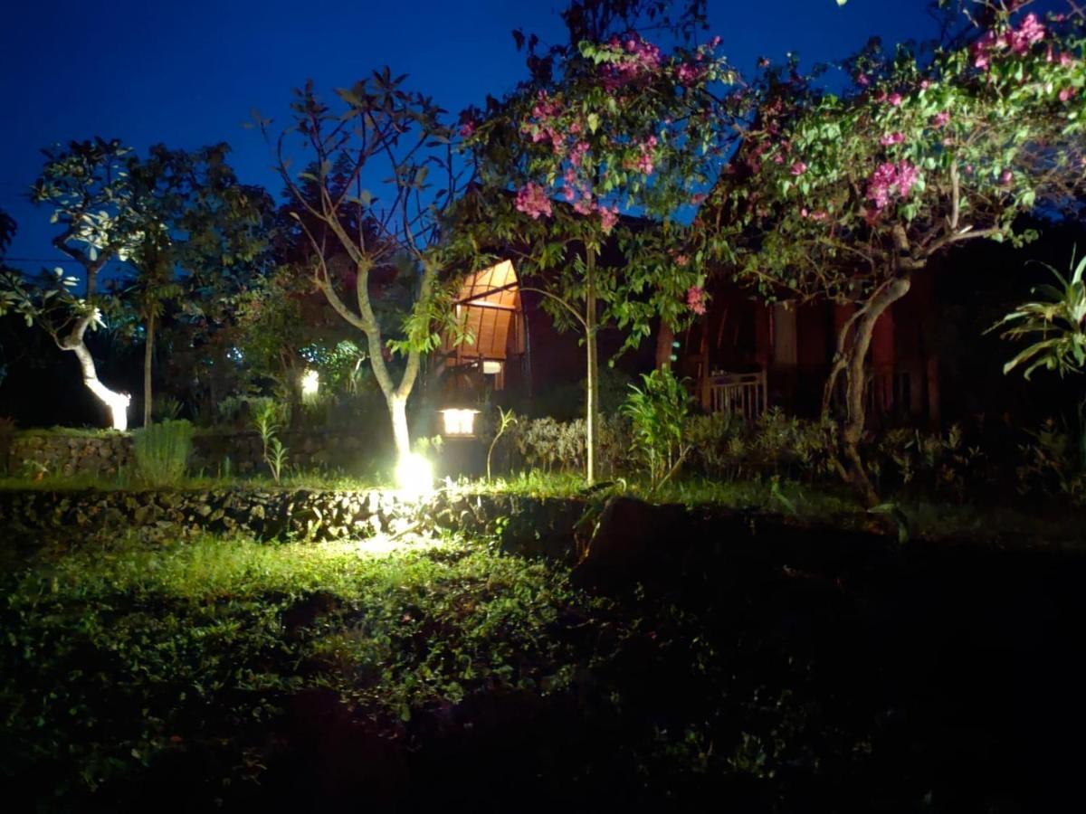Bougainvillea Bungalow Batumadeg Ngoại thất bức ảnh